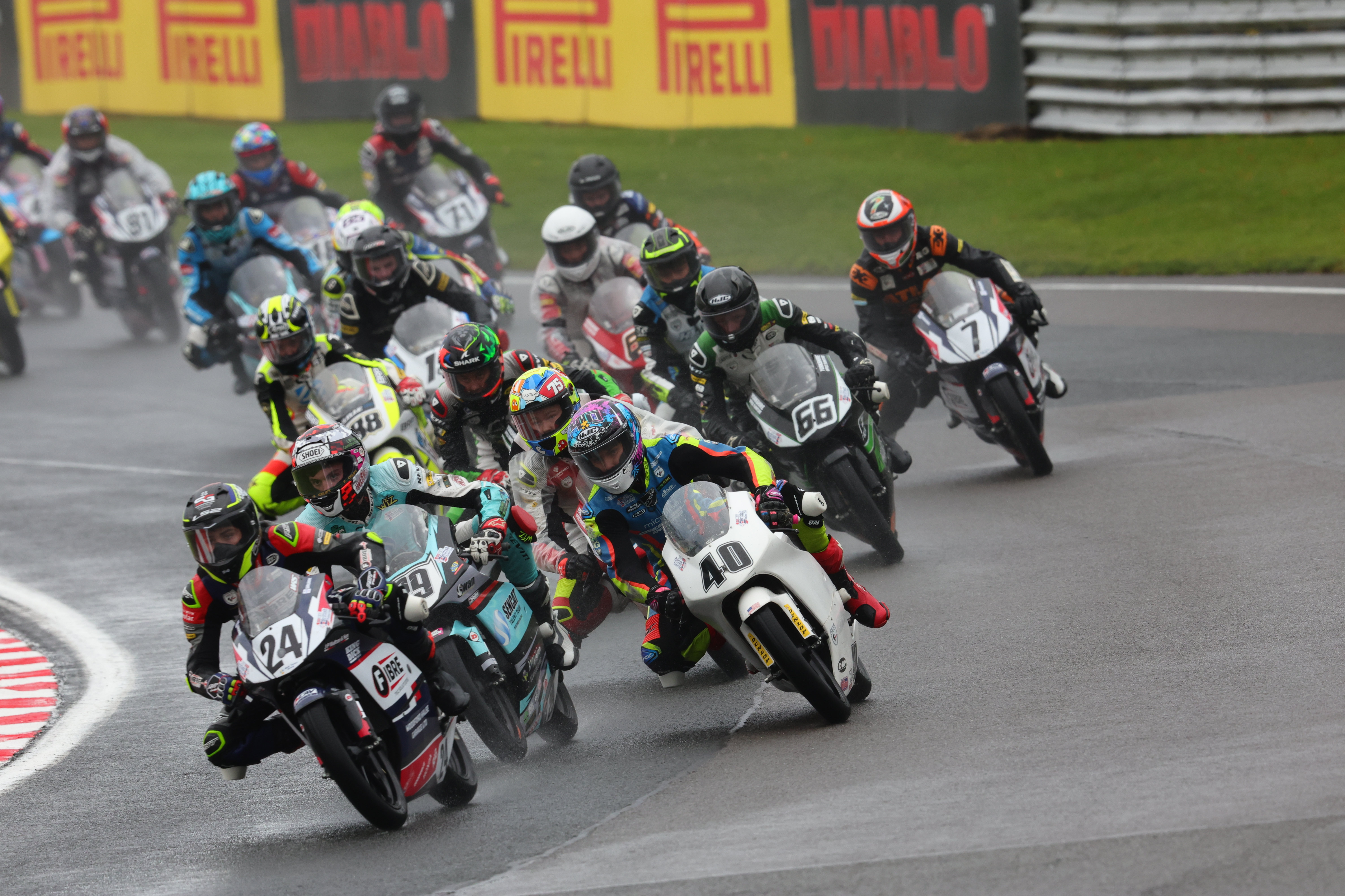 Round 7 Oulton Park Race 2