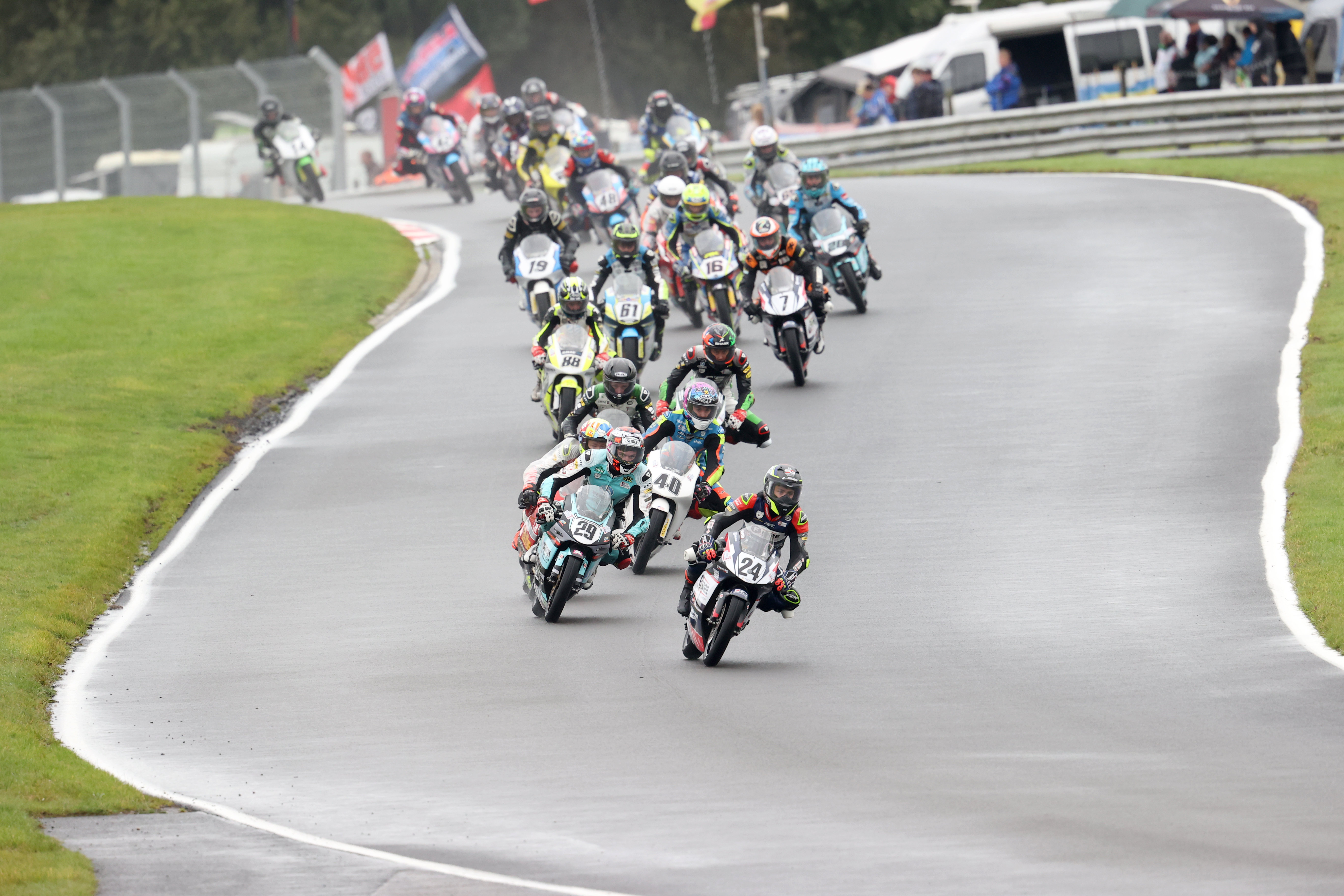 Round 7 Oulton Park Race 2