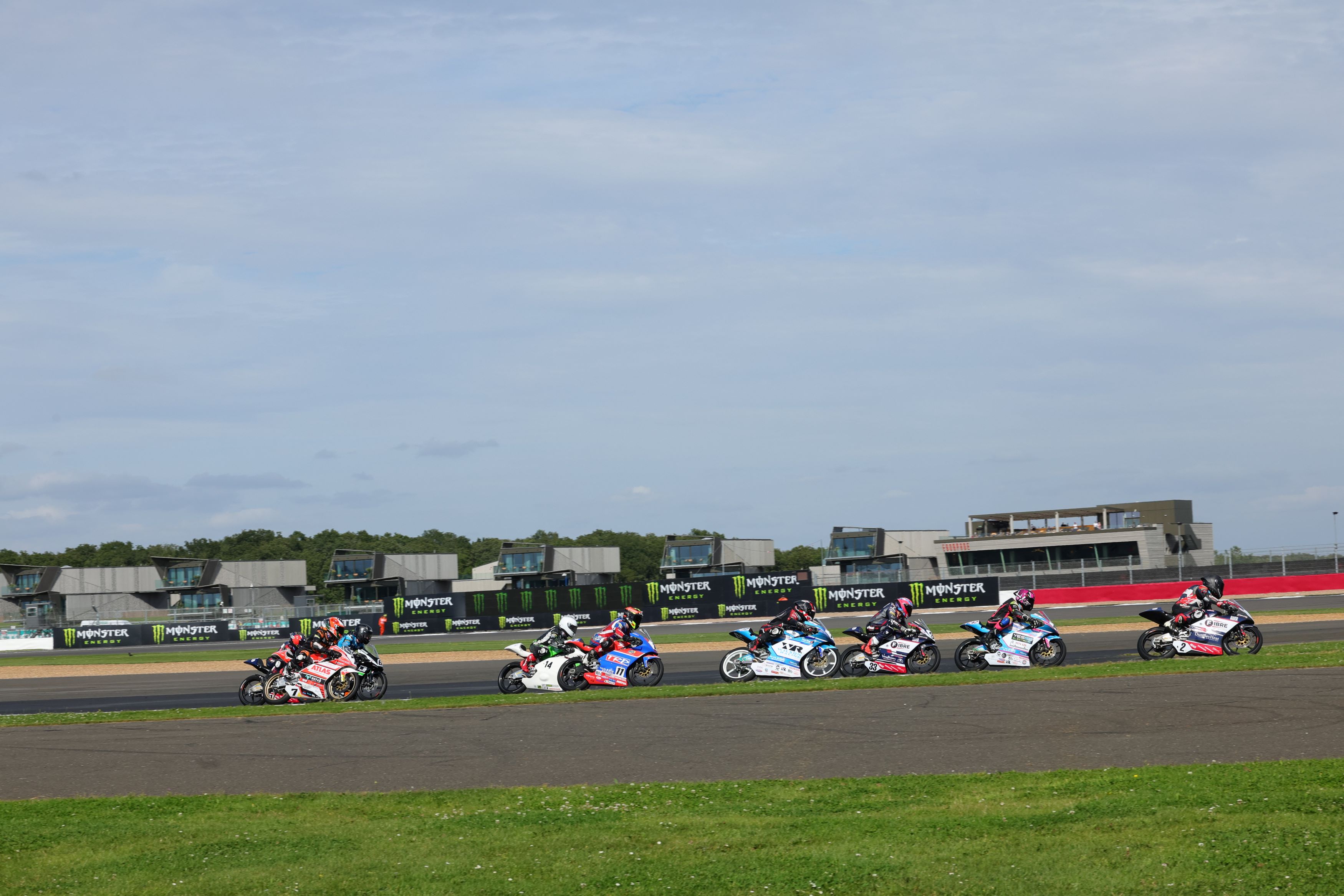 Round 5 Silverstone GP Race 1